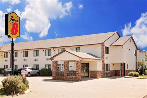 Hotels near Field of Dreams Dyersville, IA .
